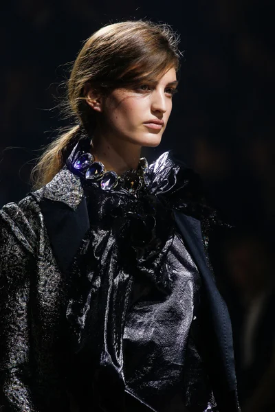 Look 144